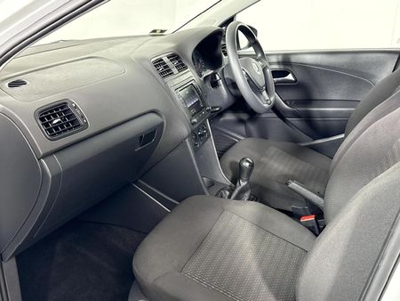 2024-Volkswagen-Polo-Vivo-14-Trendline-5-dr_9