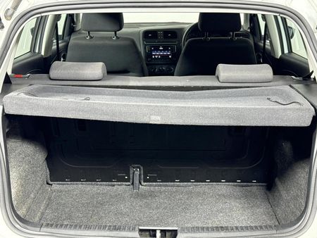 2024-Volkswagen-Polo-Vivo-14-Trendline-5-dr_15