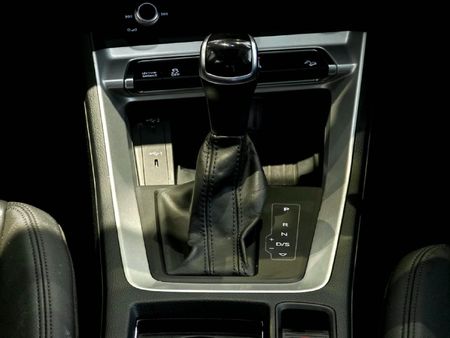 2025-Audi-Q3-35TDI-S-Tronic_18