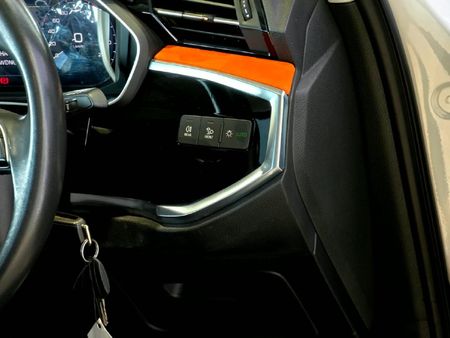 2025-Audi-Q3-35TDI-S-Tronic_32