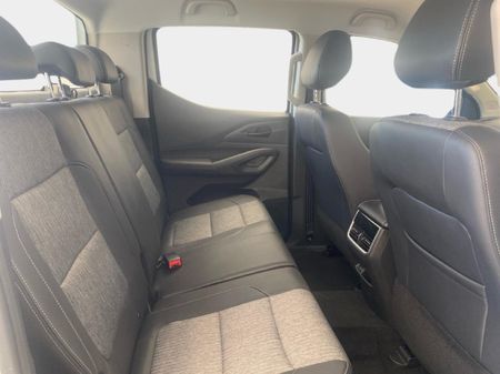 2026-Peugeot-Landtrek-19D-Active-Double-Cab-4x4_9