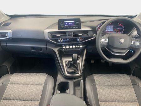 2026-Peugeot-Landtrek-19D-Active-Double-Cab-4x4_7