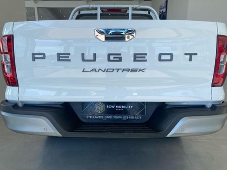 2026-Peugeot-Landtrek-19D-Active-Double-Cab-4x4_13