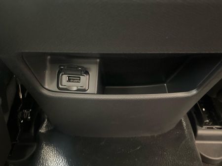 2026-Peugeot-Landtrek-19D-Professional-Double-Cab_17