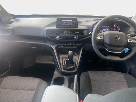 2026-Peugeot-Landtrek-19D-Professional-Double-Cab_22