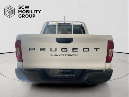 2026-Peugeot-Landtrek-19D-Professional-Double-Cab_4