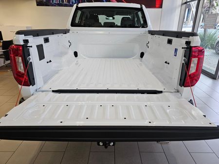 2026-Volkswagen-Amarok-20-TDI-125kW-Auto-Double-Cab_10