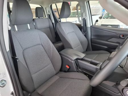 2026-Toyota-Hilux-28-GD-6-RB-SRX-4x4-Auto-Double-Cab_9