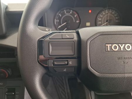 2026-Toyota-Hilux-28-GD-6-RB-SRX-4x4-Auto-Double-Cab_11