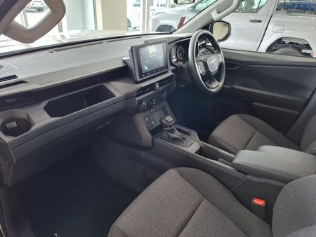 2026-Toyota-Hilux-28-GD-6-RB-SRX-4x4-Auto-Double-Cab_18