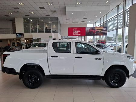 2026-Toyota-Hilux-28-GD-6-RB-SRX-4x4-Auto-Double-Cab_7