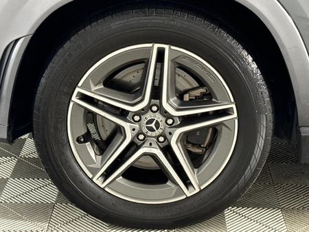 2020-Mercedes-Benz-GLE-400d-4Matic_17