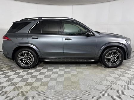 2020-Mercedes-Benz-GLE-400d-4Matic_3