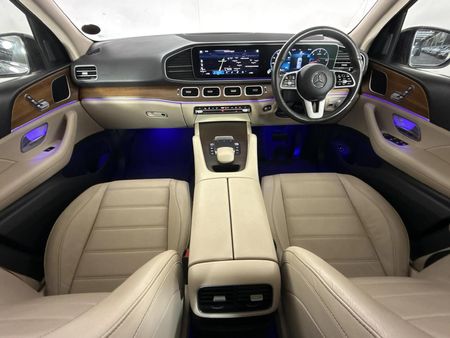 2020-Mercedes-Benz-GLE-400d-4Matic_6