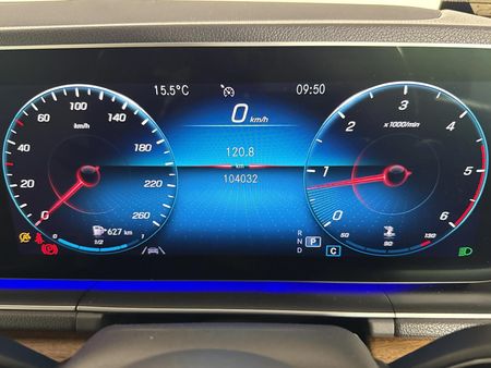 2020-Mercedes-Benz-GLE-400d-4Matic_7
