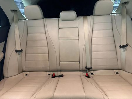 2020-Mercedes-Benz-GLE-400d-4Matic_8