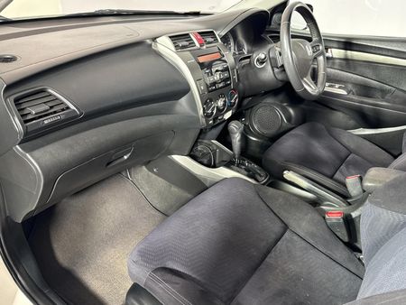 2012-Honda-Ballade-15-Elegance-Auto_9