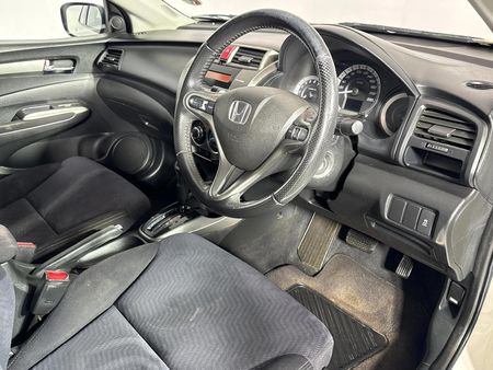 2012-Honda-Ballade-15-Elegance-Auto_10
