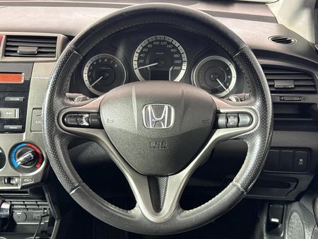 2012-Honda-Ballade-15-Elegance-Auto_13