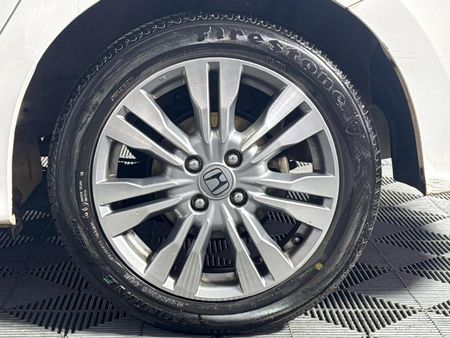 2012-Honda-Ballade-15-Elegance-Auto_18