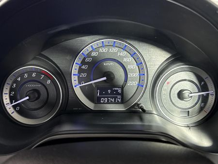 2012-Honda-Ballade-15-Elegance-Auto_7
