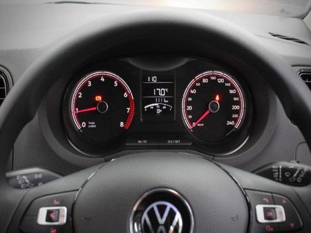 2026-Volkswagen-Polo-Vivo-14_5