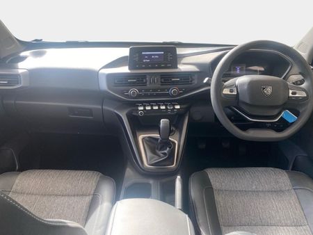 2026-Peugeot-Landtrek-19D-Professional-Double-Cab_26