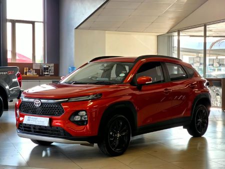2025-Toyota-Starlet-Cross-15XS-Auto_12