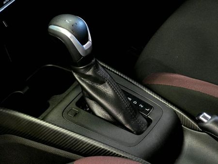2025-Toyota-Starlet-Cross-15XS-Auto_18