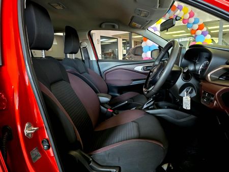 2025-Toyota-Starlet-Cross-15XS-Auto_1