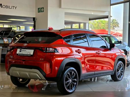 2025-Toyota-Starlet-Cross-15XS-Auto_26