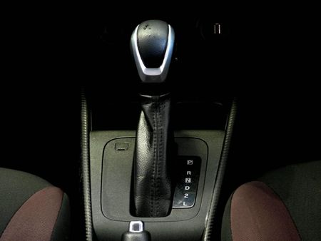 2025-Toyota-Starlet-Cross-15XS-Auto_6