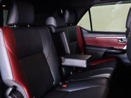 2026-Toyota-Fortuner-28-GD-6-VX-Auto-mHev_14