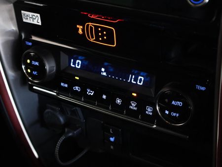 2026-Toyota-Fortuner-28-GD-6-VX-Auto-mHev_15