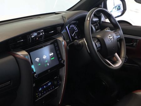 2026-Toyota-Fortuner-28-GD-6-VX-Auto-mHev_16