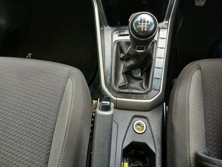 2020-Volkswagen-Polo-10-TSI-Highline-85kW_9