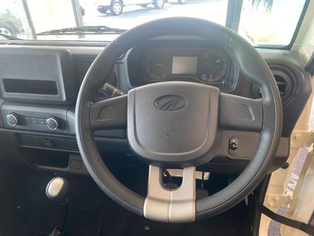 2026-Mahindra-Bolero-Maxx-City-15-VX-Single-Cab_15