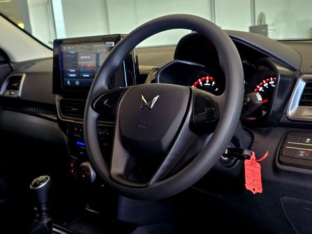 2026-Mahindra-XUV-3XO-12T-MX1-Panel-Van_12