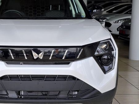 2026-Mahindra-XUV-3XO-12T-MX1-Panel-Van_3