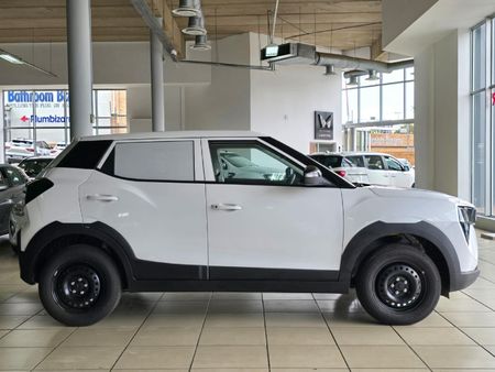 2026-Mahindra-XUV-3XO-12T-MX1-Panel-Van_7
