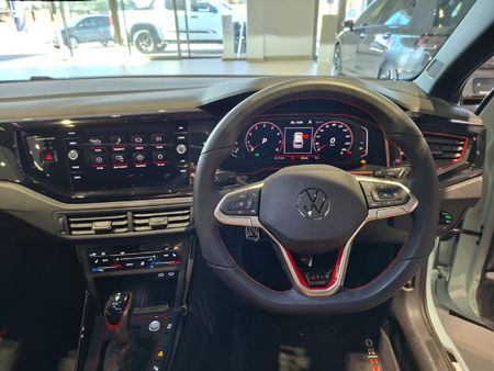 2026-Volkswagen-Polo-20-GTI-Auto-147kW_13