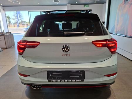 2026-Volkswagen-Polo-20-GTI-Auto-147kW_3