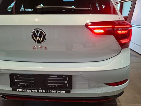 2026-Volkswagen-Polo-20-GTI-Auto-147kW_4