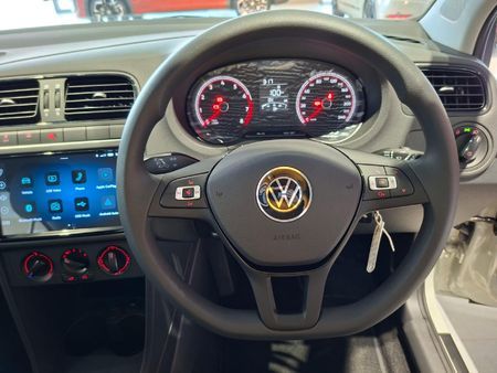 2026-Volkswagen-Polo-Vivo-14_16