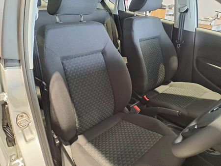 2026-Volkswagen-Polo-Vivo-14_9