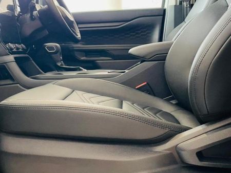 2026-Ford-Everest-20-Sit-Active-Auto_10