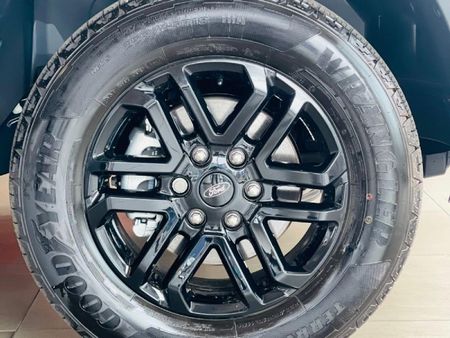 2026-Ford-Everest-20-Sit-Active-Auto_19