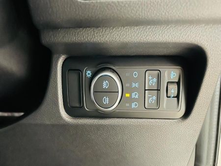 2026-Ford-Everest-20-Sit-Active-Auto_4