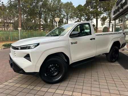 2026-Toyota-Hilux-28-GD-6-RB-SRX-Auto-Single-Cab_11