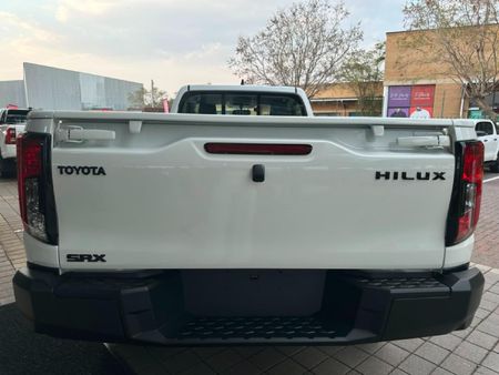 2026-Toyota-Hilux-28-GD-6-RB-SRX-Auto-Single-Cab_8